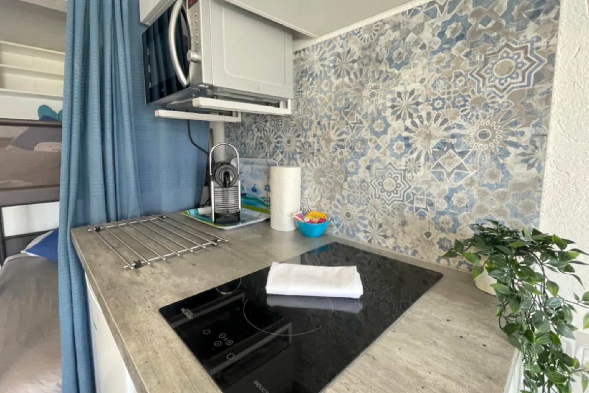 Le Vrai Cabanon De La Pointe Rouge Apartment Marseille Luaran gambar